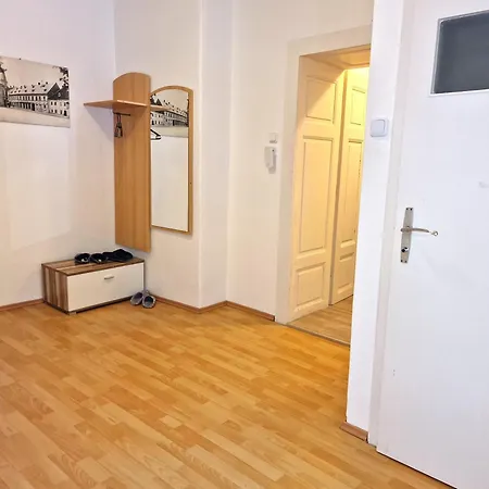 Διαμέρισμα Gudzevic Fu A - 5 *