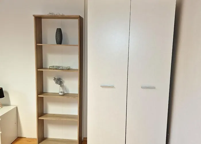 Gudzevic Fu A - 5 Apartman Gloggnitz